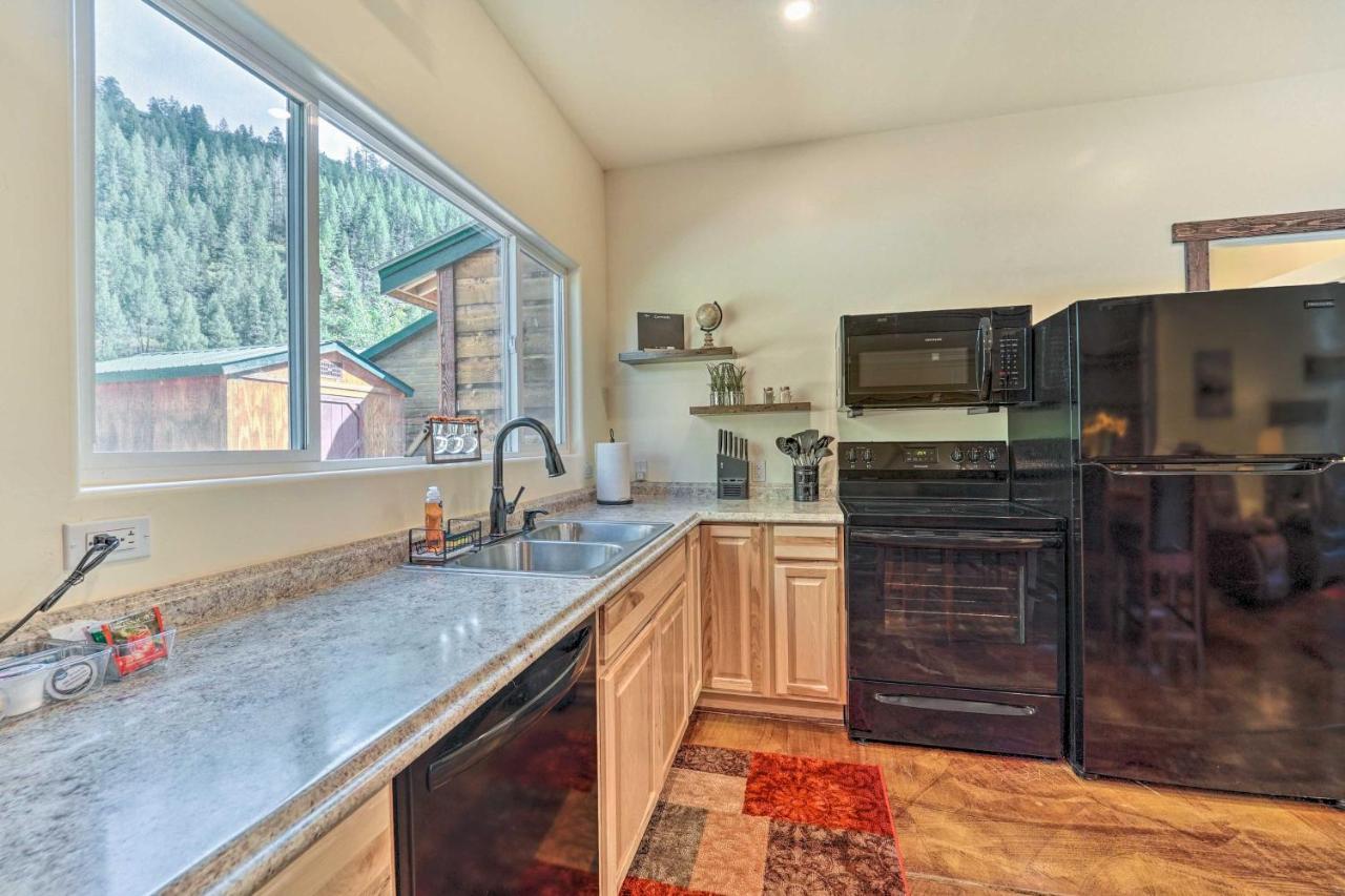 Serene Dolores Cabin With Patio And River Access! Bagian luar foto