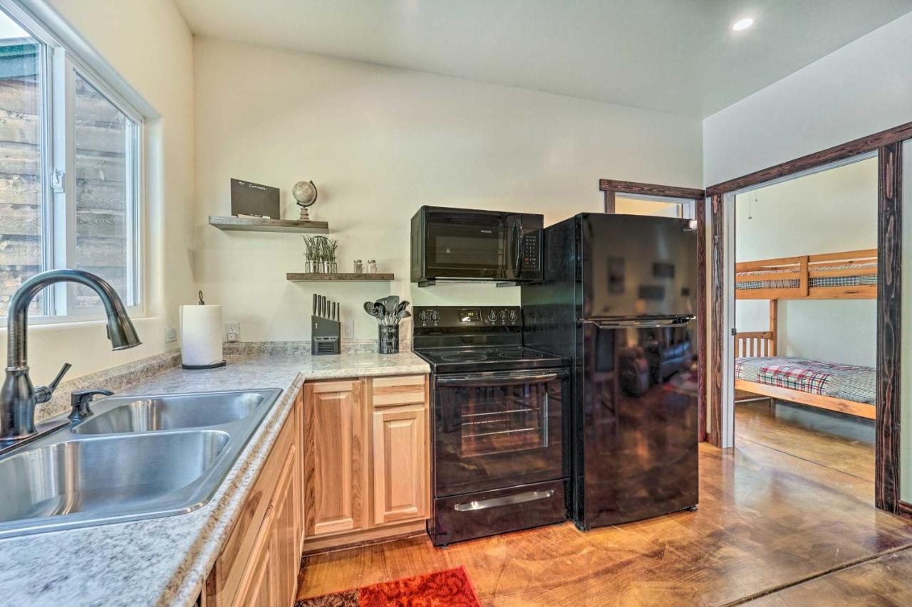 Serene Dolores Cabin With Patio And River Access! Bagian luar foto